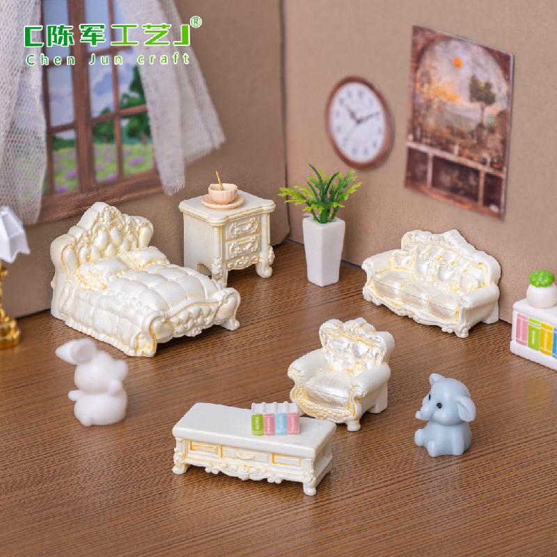 Phụ Kiện Tiểu Cảnh Sofa Giường Baroque Mini Nhà Búp Bê (PK-196)