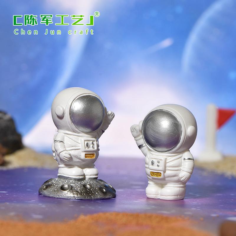 Phụ Kiện Tiểu Cảnh Tiểu cảnh phi hành gia, trang trí bánh và quả cầu mini (ZC-263)
