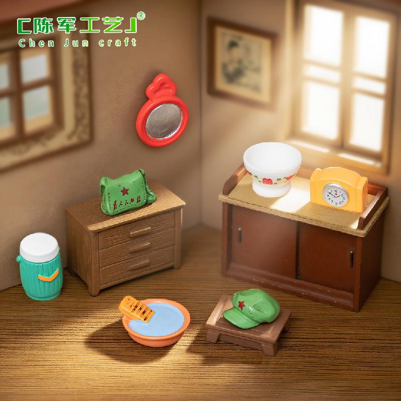 Phụ Kiện Tiểu Cảnh Phích Nước Và Mũ Quân Đội Cổ Điển Mini (PK-493)