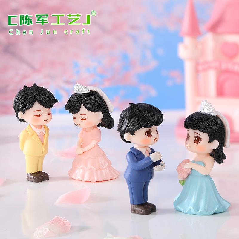 Phụ Kiện Tiểu Cảnh Tiểu cảnh cặp đôi cưới trong váy trắng mini trang trí xe (ZC-1222)